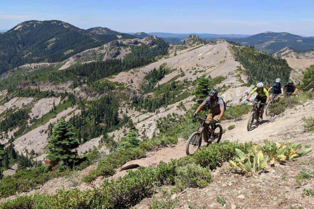 Image of mountainbike cyclists on a trail near The Lure Resort in Downieville, CA.